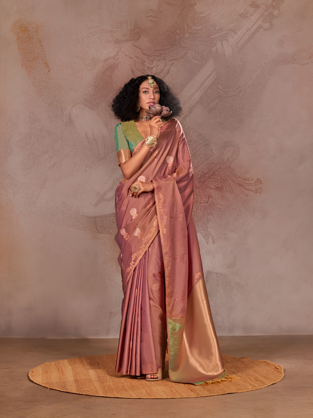wine-green-two-tone-silk-saree